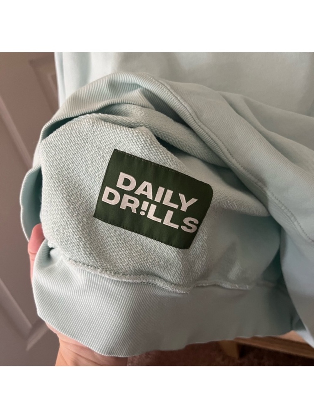 Daily Drills Cropped Sleeve Crew - Lake Day M/L - Picture 8 of 8
